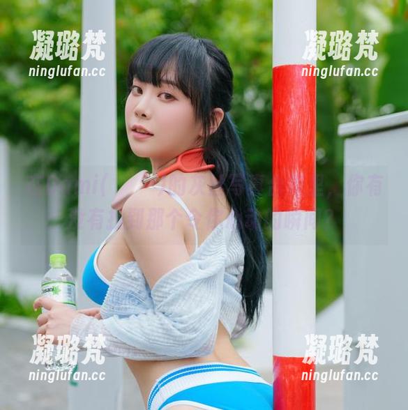 在Dami(퀸다미)的灰丝写真合集里，你有没有找到那个令你心动的瞬间？