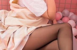 Feilin嗲囡囡 – 精选SiByl李思宁：牛仔裤与恣意人生的完美碰撞