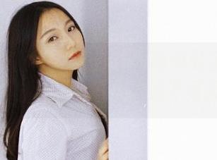 GIRLT果团网 – 快看！莫雅淇的圣诞套图，感觉连啤酒派对都遥不可及。