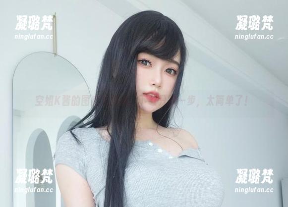 空姐K酱的图库大揭秘，下载只需一步，太简单了！