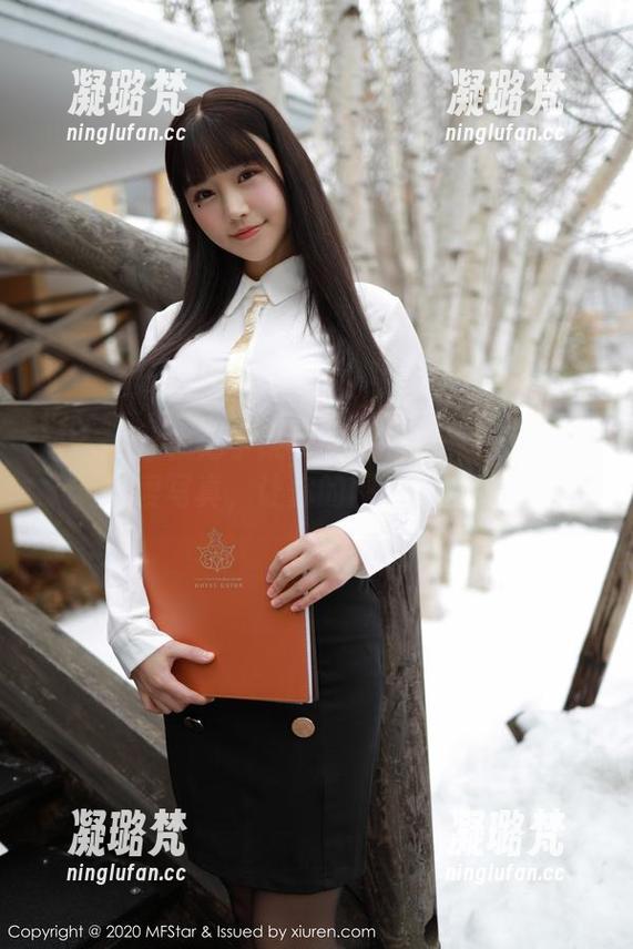 MFStar模范学院 - 记得备份！陈怡曼的可爱写真，让你的网盘更闪亮！