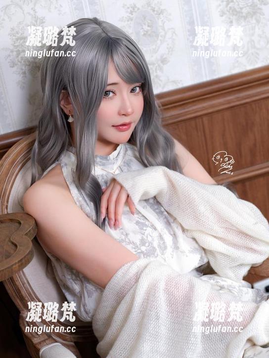 Machi马吉带你领略JK风格，快来下载属于你的cos派对！