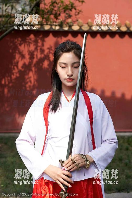 MiiTao蜜桃社-李梦婷 MiiTao蜜桃社 - 看李梦婷的套装,你会爱上还是想跑?作品集精选带你深挖!