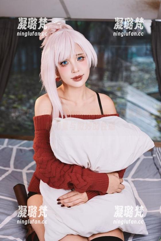 聚焦PuyPuyChan：高清照片展现瑜伽的力量与微妙的性感