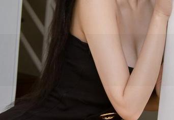 UGirls尤果网 – 那些年我们追过的婚纱：王语纯的原图，真是一种诱惑。
