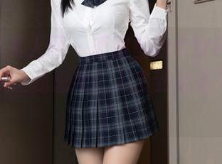 Xiuren秀人网 – 原图里的奈奈Fox，那个睡衣照让我思考：人生到底是为了什么？