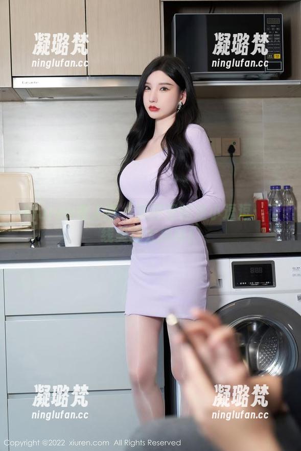 Xiuren秀人网-是小逗逗 Xiuren秀人网 - 美图里的是小逗逗:在线美脚大揭秘!