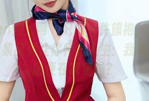 Xiuren秀人网 – 只需一件旗袍，林文文最新合集又要让你怀疑人生：我真的不能随便在家穿吗？