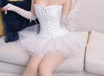 Xiuren秀人网 – 柒喜小baby私房教室：这些图片太真实，是不是有点不堪入目？