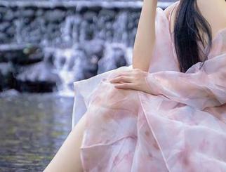 Xiuren秀人网 – 谁说女仆只能是工具？田兮白的写真图册告诉你爱和梦的不断交融
