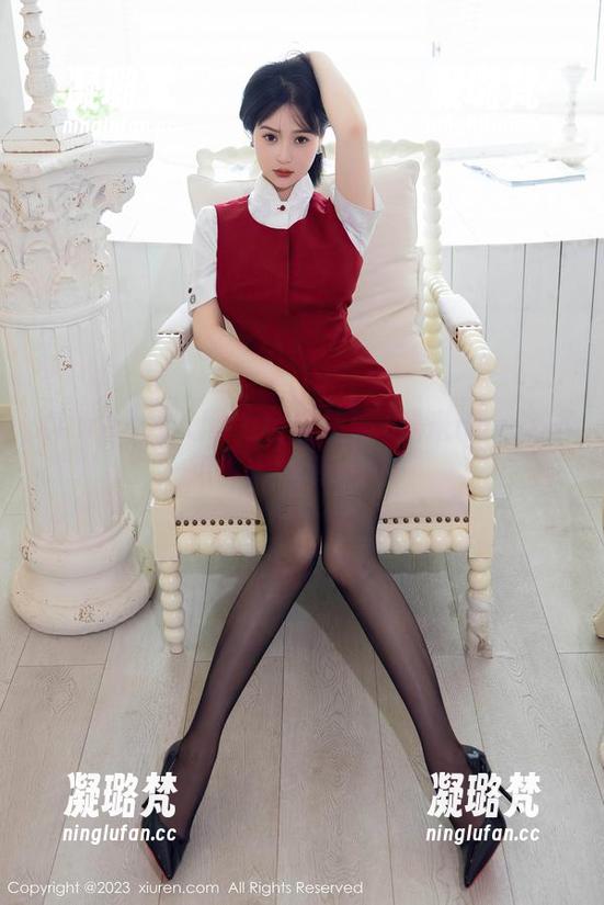 Xiuren秀人网 - 全套制服+糯米nm=想不想也得旋转一圈？