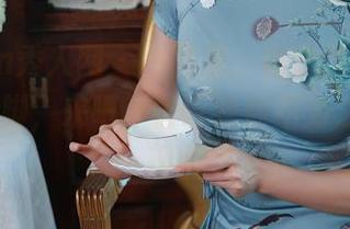 Xiuren秀人网 – 作品集：陈念灵Vickyao的美脚，来吧，告诉我你不为之心动的理由