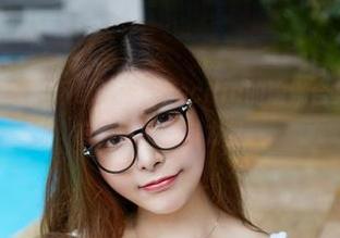 YouWu尤物馆 – 下载陆萱萱Cecilia的瑜伽合集，你也能拥有这份优雅与力量！