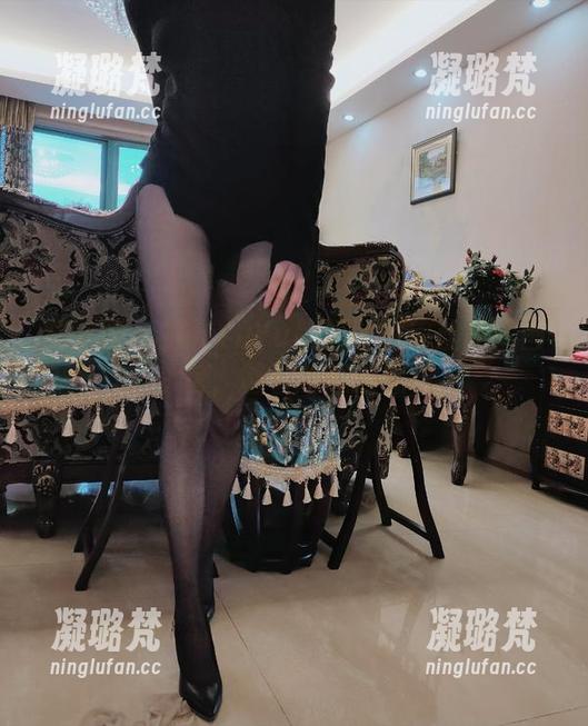 微密圈 - 探秘YuYu超甜丫的肉丝美图图包，越看越想越想