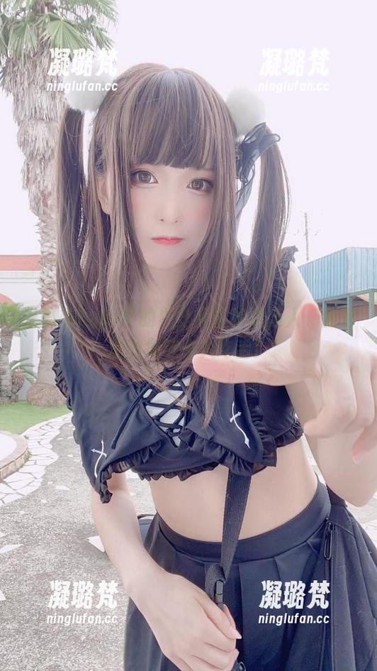 Yuki亭 未曾想Yuki亭的白丝竟能如此迷人,图包里的细节令人咋舌!