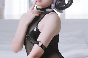 嘿！来看看asagiriai(爱ちゃん)的巫女图册合集，心跳加速哦