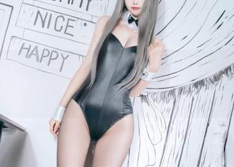 免费图集！eloise软软的美足，准保让你看了忘了吃饭！