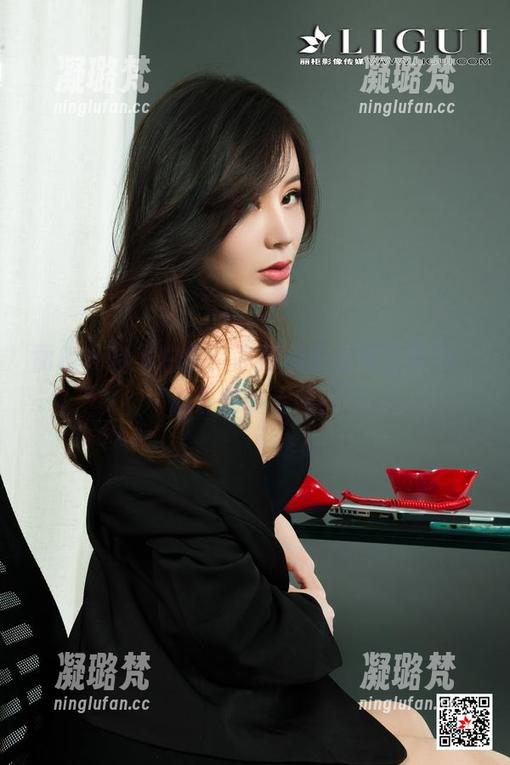 丽柜 - 小戈白裙：高清原图值得反复刷，脑补情节无限！