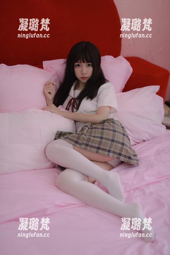 观看二佐Nisa比基尼写真，真心觉得连夏天的风都变得嫉妒了！