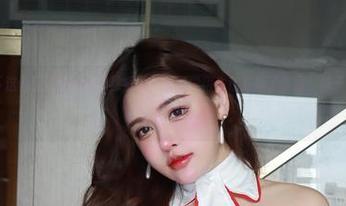 微密圈 – 收下这份于芷晴的吊带袜资源，瞬间觉得生活充满了惊喜，袜子竟然也能这么精彩？