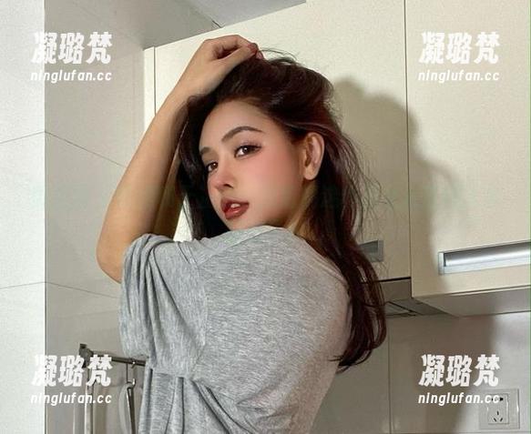 微密圈 - 短裙和于芷晴：这组精选作品让人直呼太会挑选了！