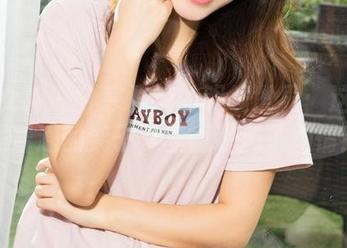 克拉女神 – 分享雅楠的眼镜世界：这可不是普通的架子，里面装满了剧情！