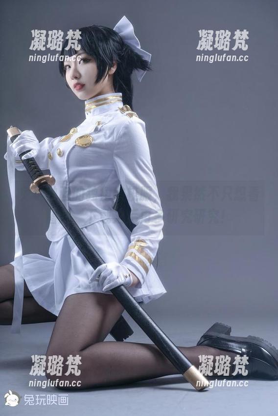 兔玩映画的独角兽校服，我果然不只想看图片，下载之后再多研究研究！