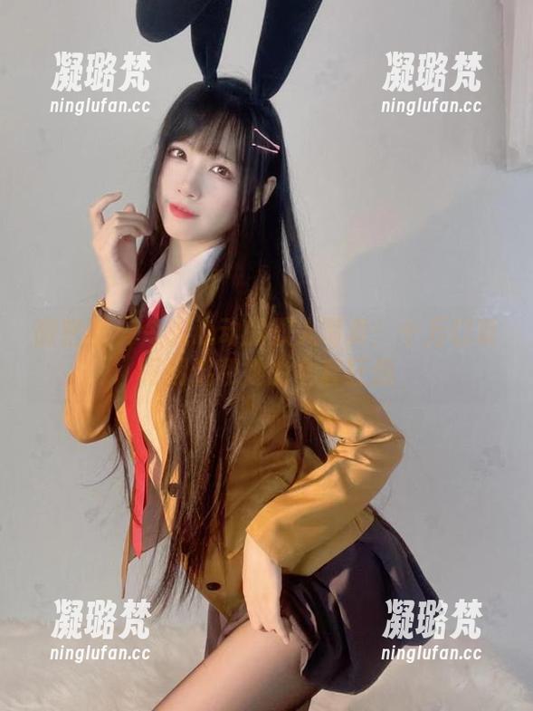 微密圈 - 令人心动的双人写真：十万口草莓粥粥和她的全套狂想