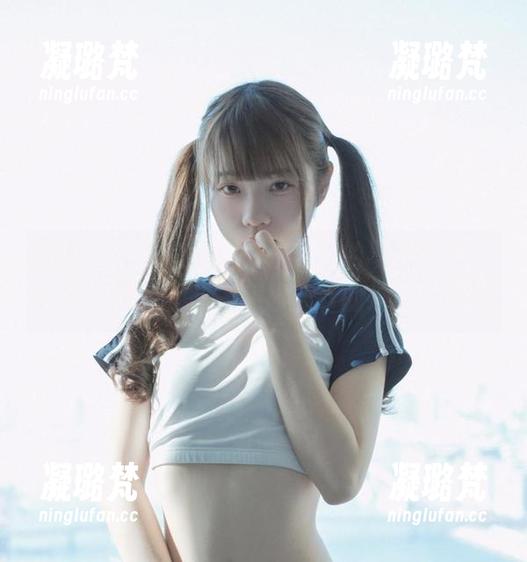 随意浏览可可小白兔双马尾的写真图集，瞬间有种想去买胡萝卜的冲动…