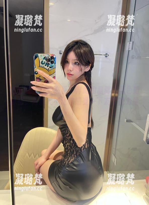 微密圈 - 在线必看！奔跑的晶骡儿黑色姐妹花，高清美照让你感受一下友情的力量！