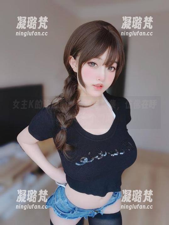 女主K的瑜伽服：高清写真集，仿佛在呼吸的每一个瞬间
