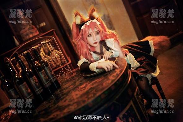 当奶狮不咬人遇上公孙离：这波图片合集绝对是个小惊喜！