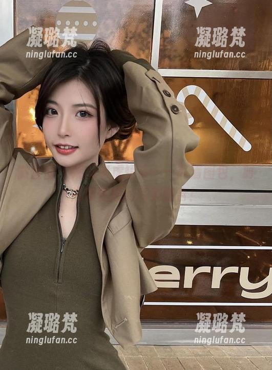 妮是老虎 微密圈 - 妮是老虎短裤——高清图包,时尚和性感的完美结合!