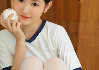 尤蜜荟 – 在李薇薇的夏日定制图片中，你会发现…夏天也可以这么不正经！