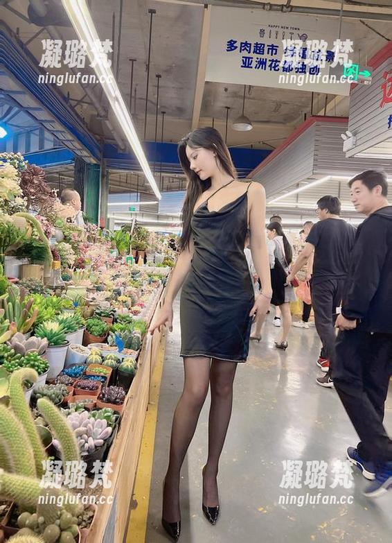 微密圈 - 就是阿朱啊的美足原图：这画面…有点过于美好了吧！