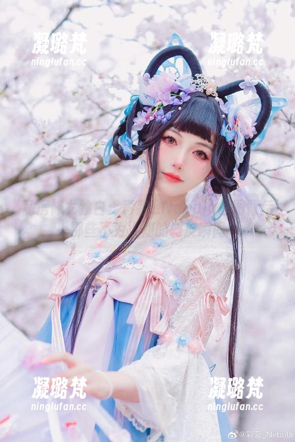 彩芸_Nebula 私房修女独白:彩芸_Nebula原图背后那些不为人知的调皮瞬间