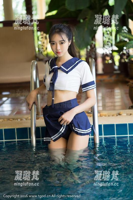 推女神 - Sugar小甜心CC下的美足图集，让人感叹：私拍也可以这么有趣！
