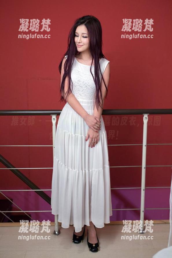 推女郎-李七喜 推女郎 - 一起来欣赏李七喜的皮衣,原图合集让你大开眼界!