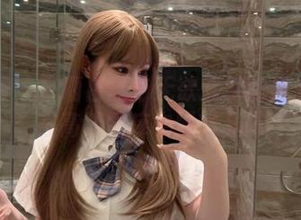 微密圈 – 车厢白丝与无欲无求的推土君：在高清图库中慢慢品味