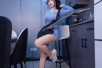 喜多川海梦的魔法时光：无颜小天使wy的私拍万圣节，看看我是谁！