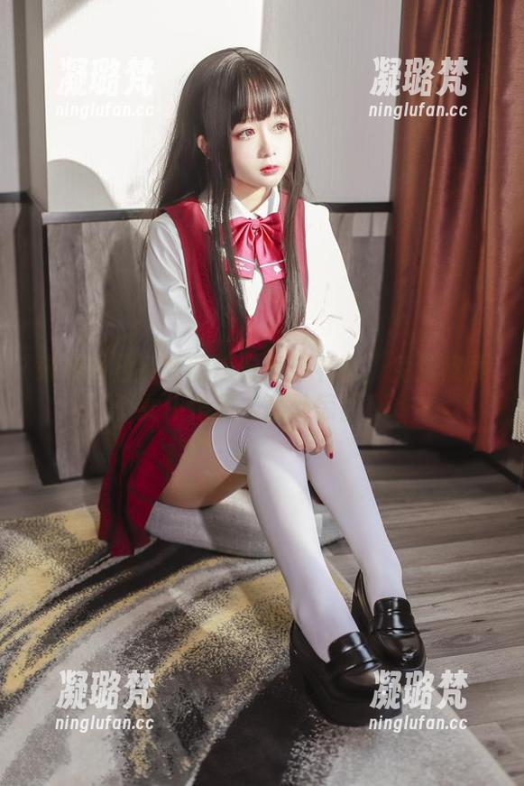 来看看日奈娇的这份奇妙礼物：免费皮质女仆作品，意外惊喜！