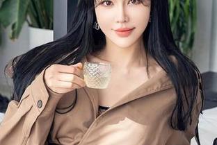 星颜社 – 恩一和她女友的全套作品，下载了，看完这个我才明白什么叫‘绝美’！