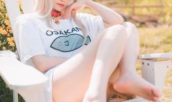 小僵尸也有春天！星黛鹿鹿i私房图片里的幽默时刻！