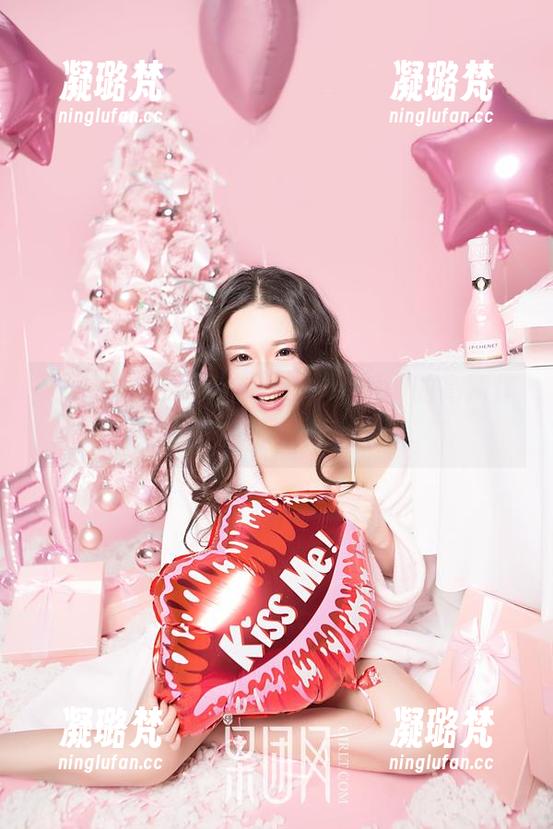 果团网 - 奶牛是什么？甜Abby的高清作品告诉你不一定是牛！