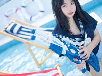 柒柒不可爱比基尼图片合集：这可是“阳光与欢乐”的绝妙组合哦！