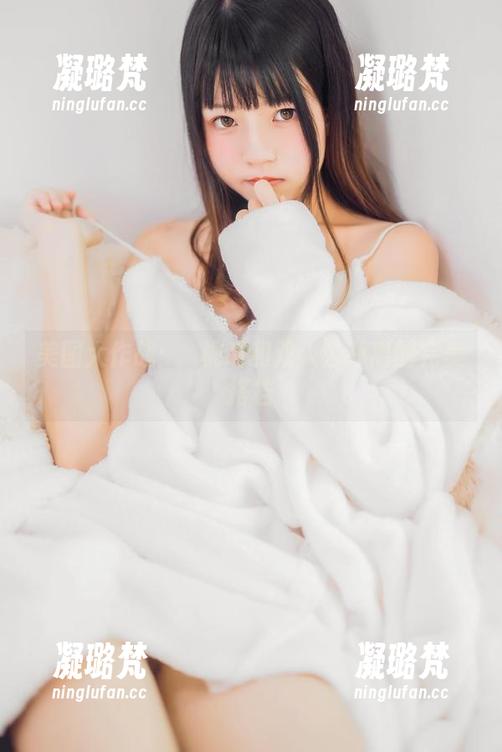 桜桃喵 美图大作战:桜桃喵和双人公孙离的完美搭档