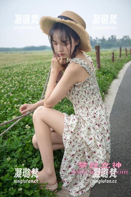 梦丝女神 - 图集大公开！苏安希的丝袜女神跑车梦，一秒钟只想转发！
