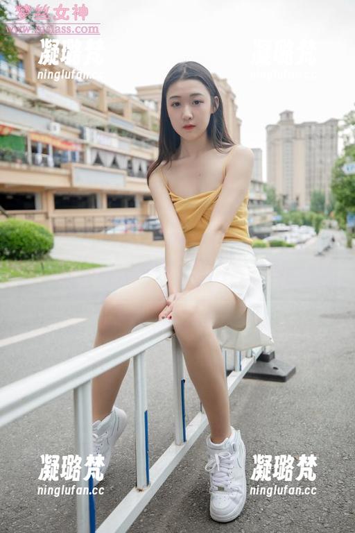梦丝女神-莹仙女 梦丝女神 - 在线围观莹仙女:女神图片绝对让你心动不已,脸红到发光!