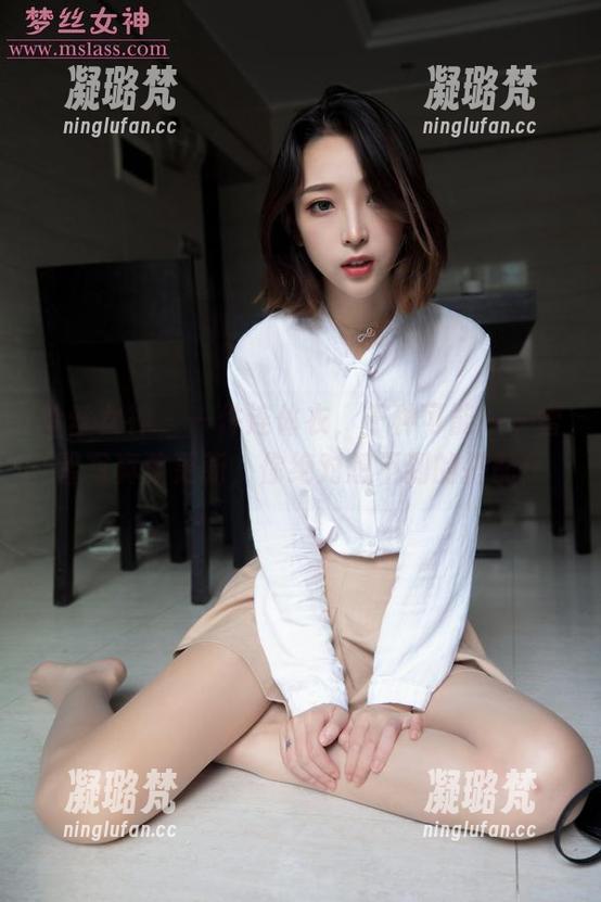 梦丝女神 - 一件连体衣，千种可能——雪馨写真集更新，你绝对想不到的搭配！