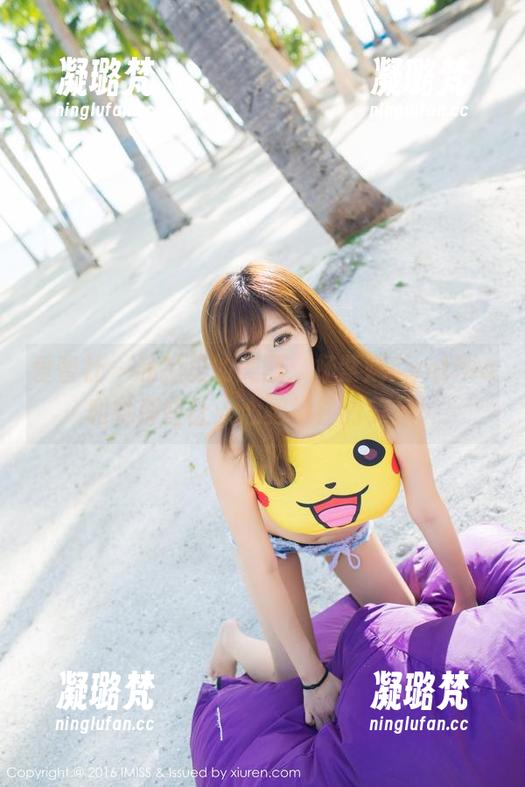 爱蜜社-杨紫嫣Cynthia 爱蜜社 - 私拍里的美图:杨紫嫣Cynthia和她那些让人心驰神往的美足!